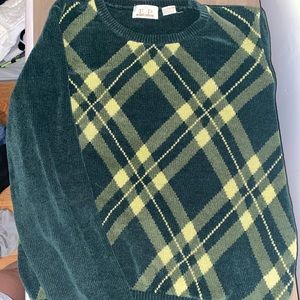 yellow and dark green vintage EP Pro plaid sweater! lightly worn size L